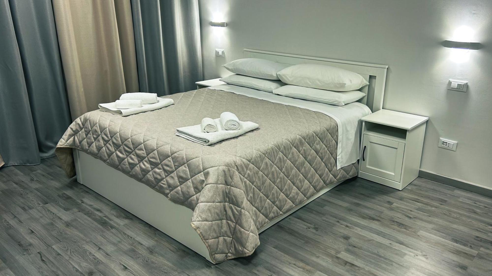 Loft Office 23 Hotel Castel Maggiore Exterior foto